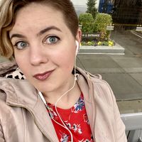 Emilia Calma的照片