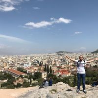 Agâh Sesli的照片