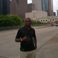 Ozuomba Victor的照片