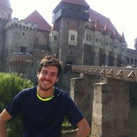 Miles Thomson的照片