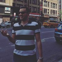 Muzaffer Aksoy的照片