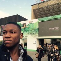 Charlton Ndlovu的照片