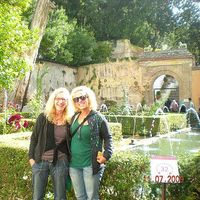 Heidi +Miriam Mattern's Photo