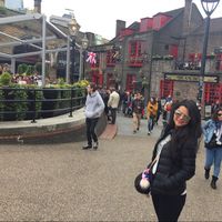 Bouchra Jabri的照片