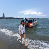 Orgül Şaffak的照片