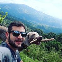 Hector Castellanos Giambruno的照片