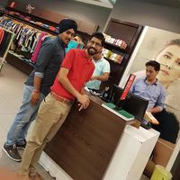 Sumit Khanna的照片