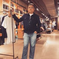 Ronnie Ronnie's Photo