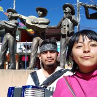 Le foto di Cheke y amaya  pareja musicos mexicanos 🤠