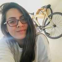 Alexandra Santolalla的照片