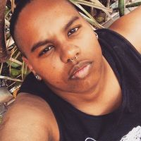 Yuri Martins的照片