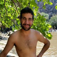 Yoav Sharaby的照片