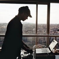 Sarkis torossian的照片