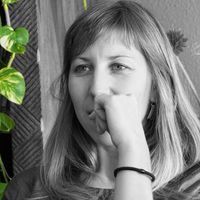 elisa cazaux的照片