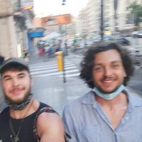 Jonny Quentin的照片