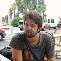 Alexander Leeuw的照片