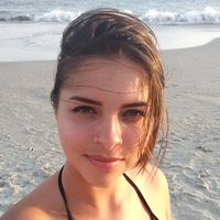 Geraldine Olivares的照片