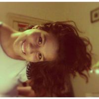 Nona Pattiselano's Photo