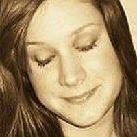 Emily Mills的照片