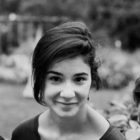 Suzanne Lauriou的照片