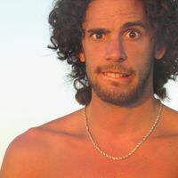 Julian Tavano的照片