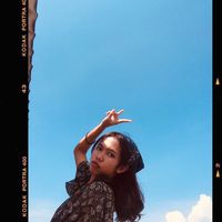 Fitri Lestari's Photo