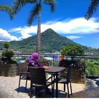 elsa safitri's Photo