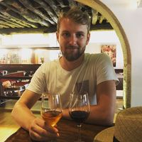 Kirk Sweeney的照片