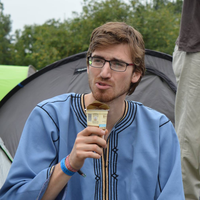 Adrien Carton的照片