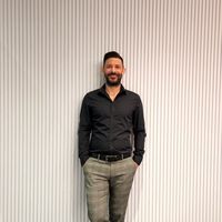 István Südy的照片