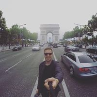 Vladimir Art的照片