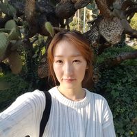 Photos de hailey bak