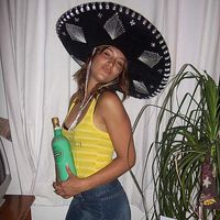 Laura CHESNAIS's Photo