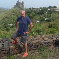 Luis Abadia Bidaurreta的照片