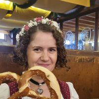 Rebecca Bamber的照片