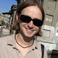 Viktor Yalovyi的照片