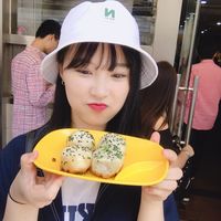 Photos de YANG JIYEONG