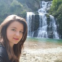 Nadine Ursprung的照片