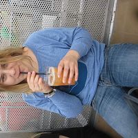 Nadine Heckler的照片