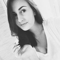 Karolina Garlacz的照片