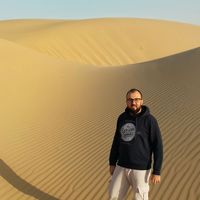 Ali Abouras的照片