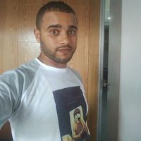 Amine artist's Photo