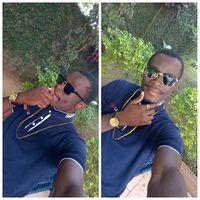 Liberal Quenum的照片