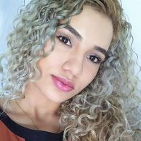 Michele Moraes的照片