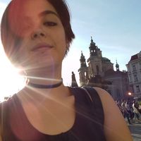 Alexandra Lezcano的照片