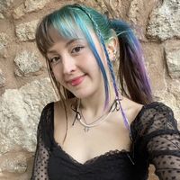 Nevra Serin的照片