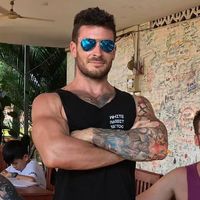 Fotos von kevin Ligabue