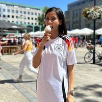 Uwi Alexander's Photo