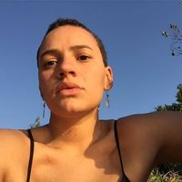 Isabela Moreira的照片