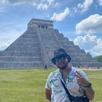 Christopher Vm's Photo